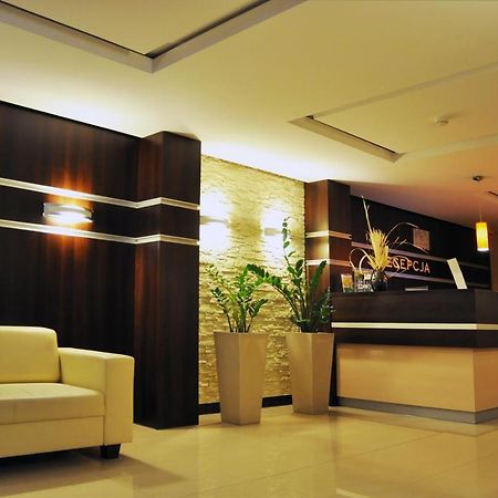 Hotel Pojezierze Szczecinek Dış mekan fotoğraf